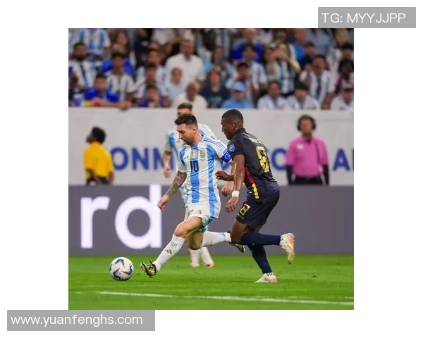 欧冠激战：里昂与那不勒斯0比0平局点球大战引发全场狂欢解析